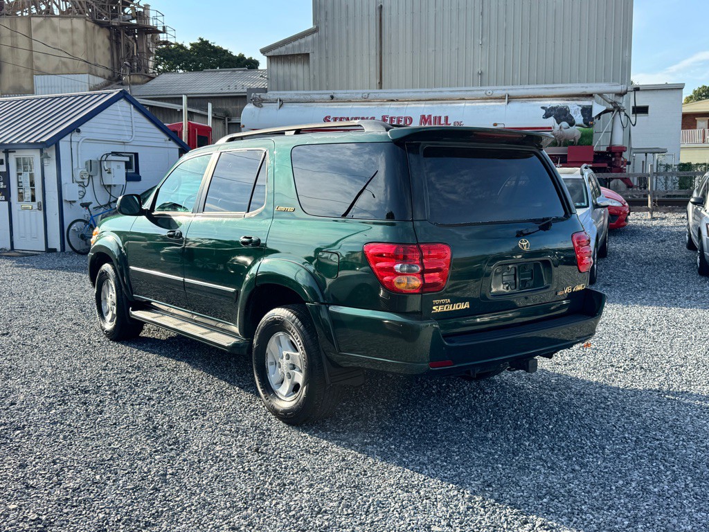 2002 Toyota Sequoia Image 8