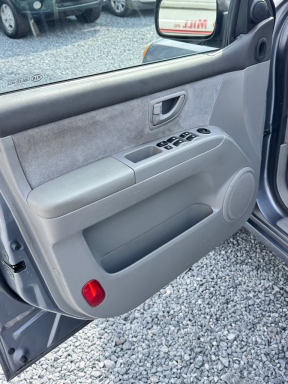 2008 Kia Sorento Image 16