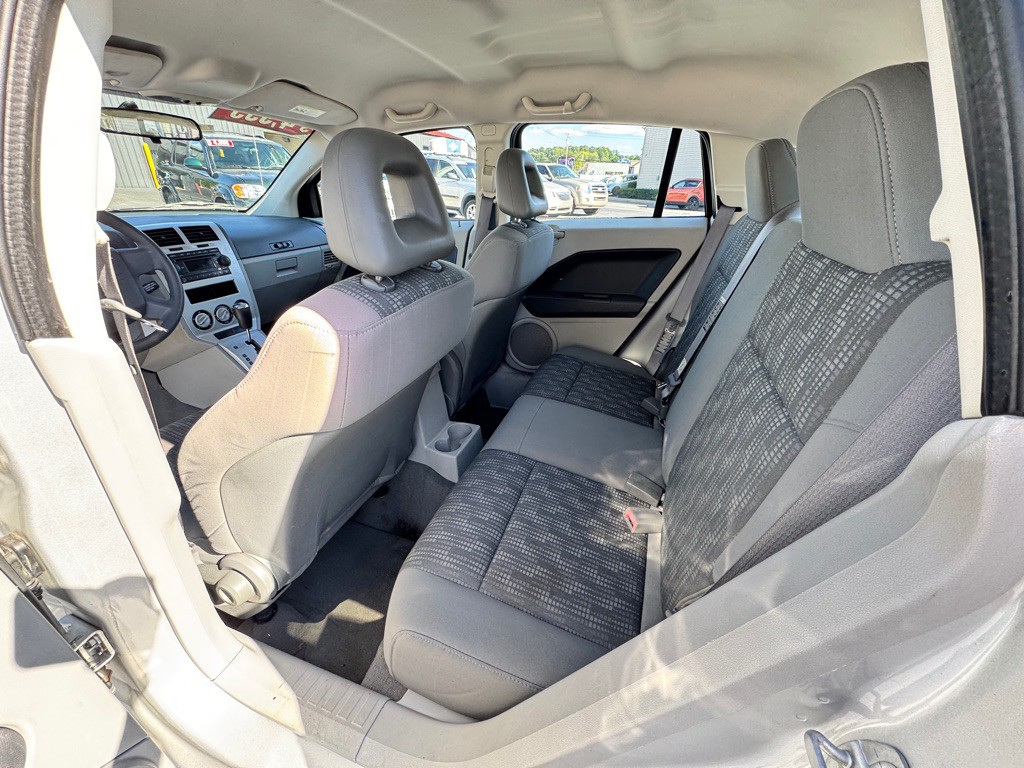 2007 Dodge Caliber Image 8