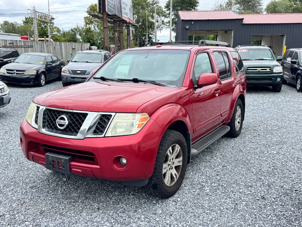 2010 Nissan Pathfinder Image 1