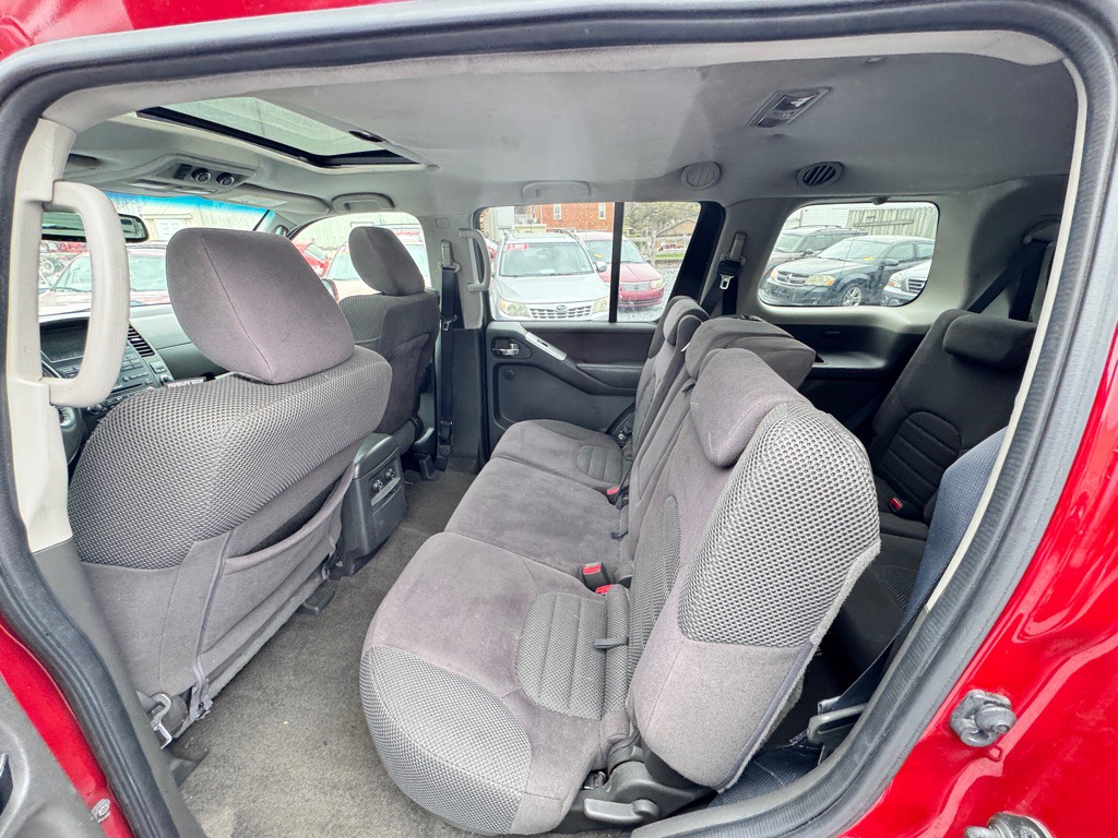 2010 Nissan Pathfinder Image 14