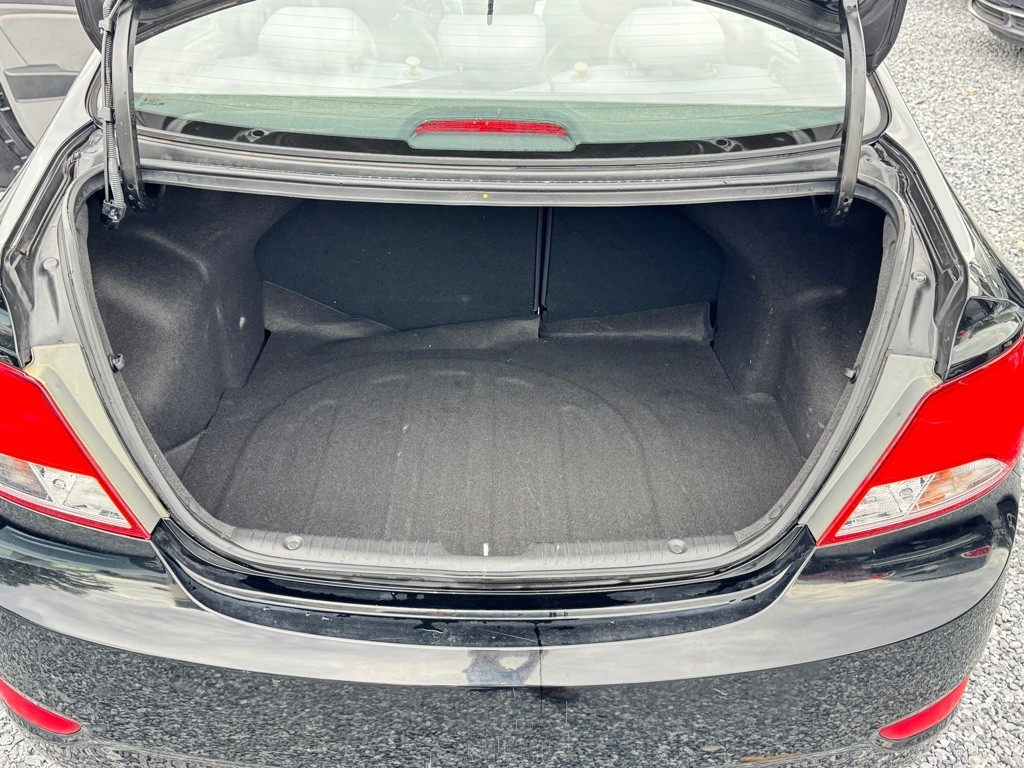 2016 Hyundai Accent Image 10