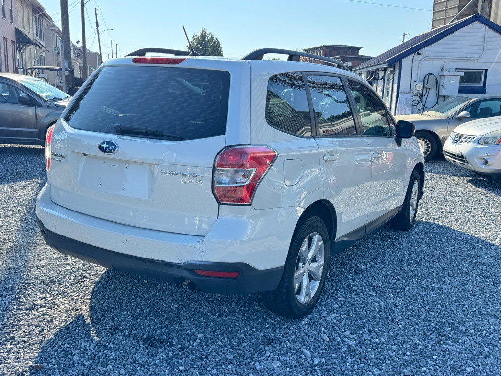 2015 Subaru Forester Image 5