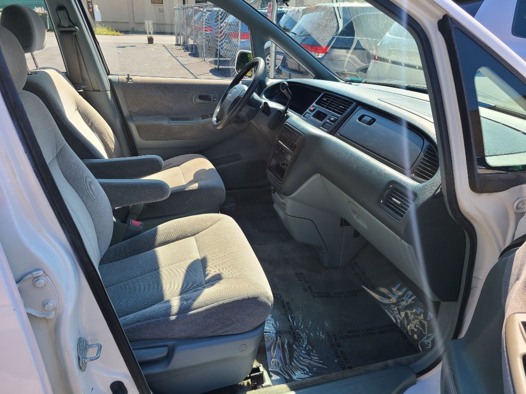 1997 Honda Odyssey Image 10