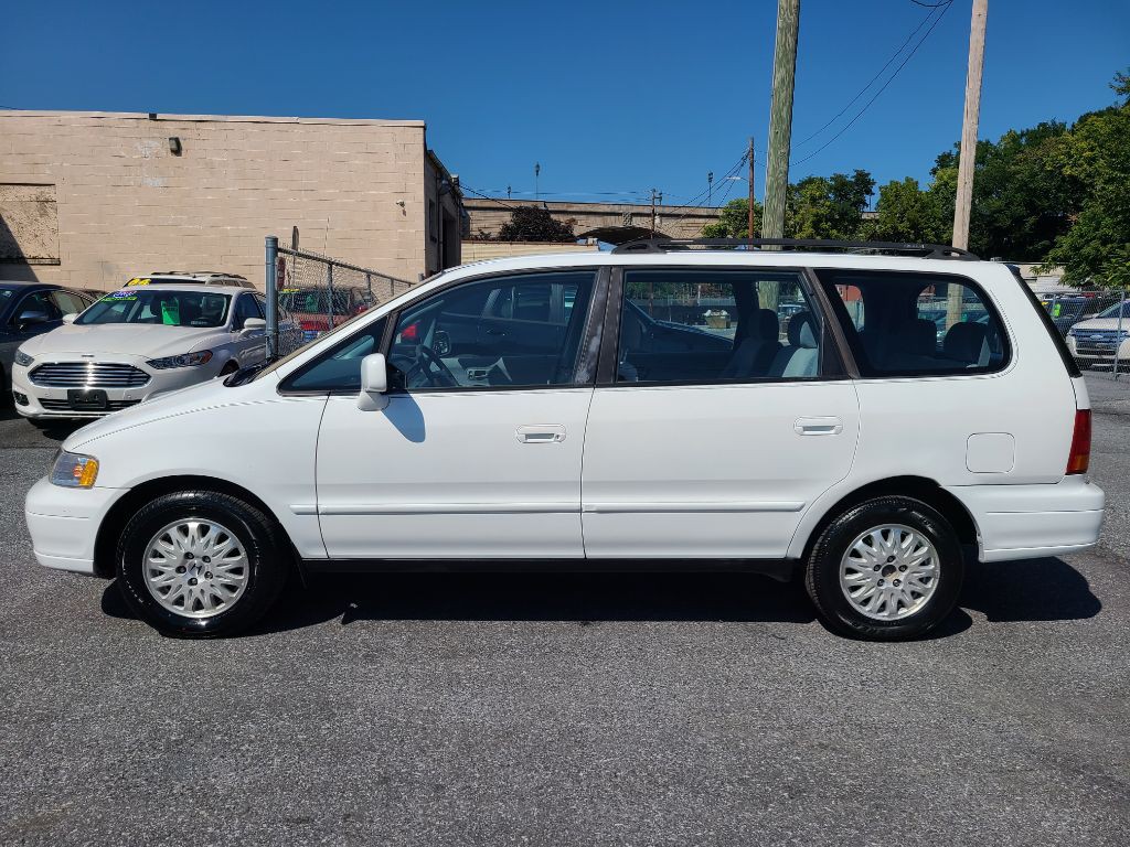 1997 Honda Odyssey Image 2