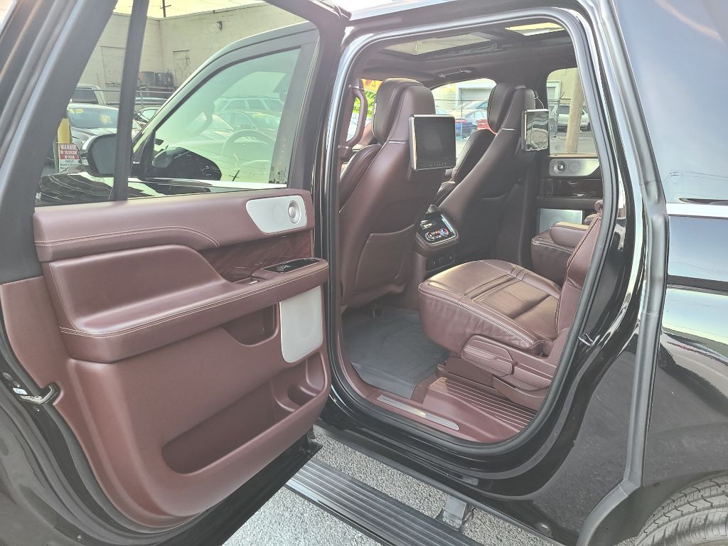 2021 Lincoln Navigator Image 21