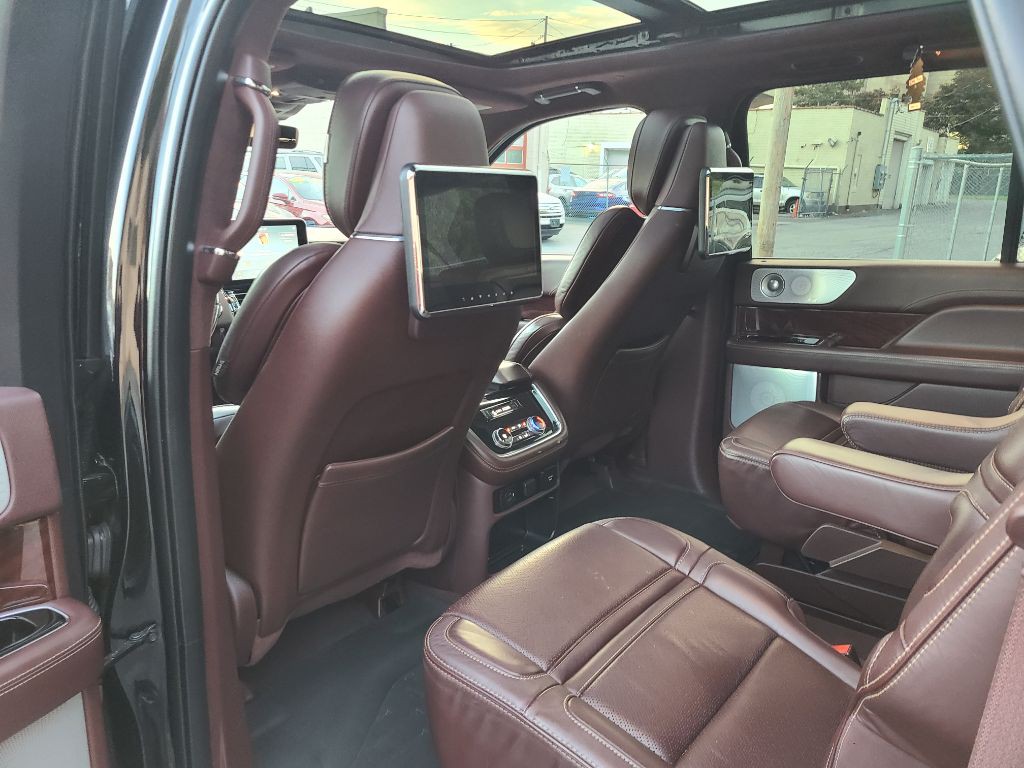 2021 Lincoln Navigator Image 25