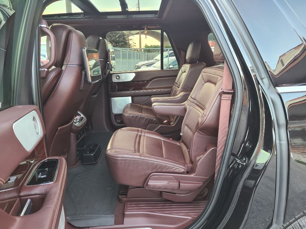2021 Lincoln Navigator Image 26