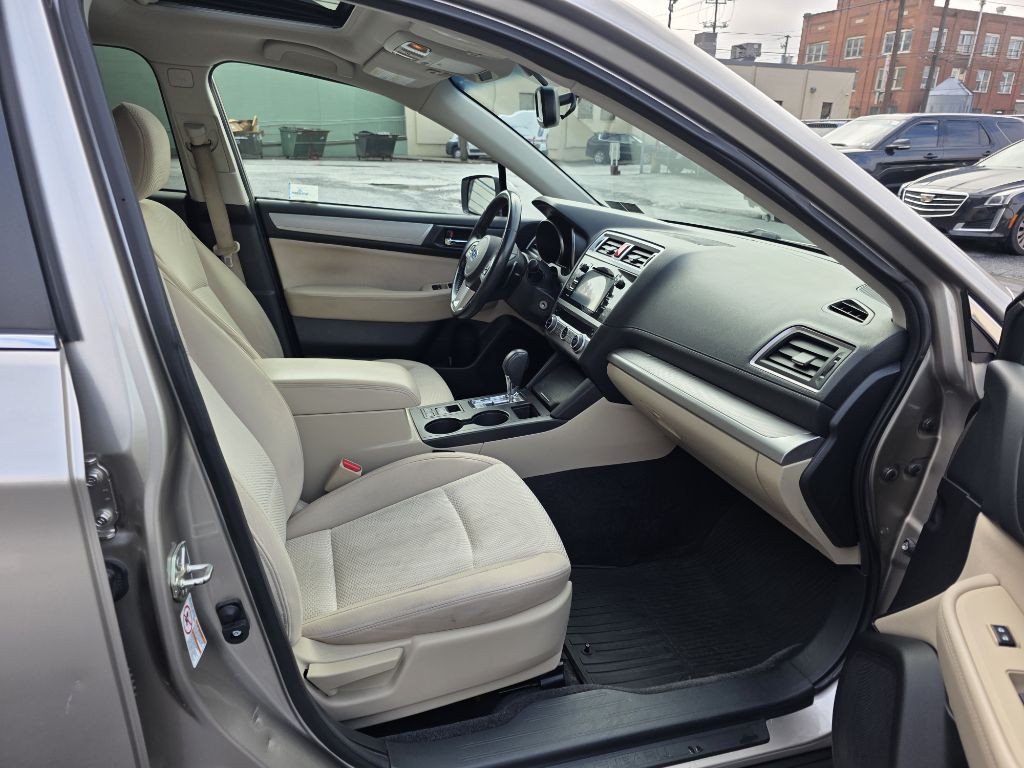 2015 Subaru Outback Image 9