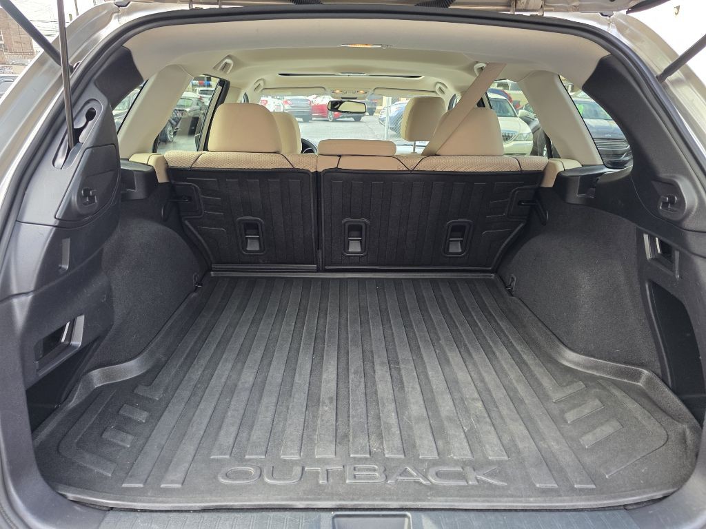 2015 Subaru Outback Image 12