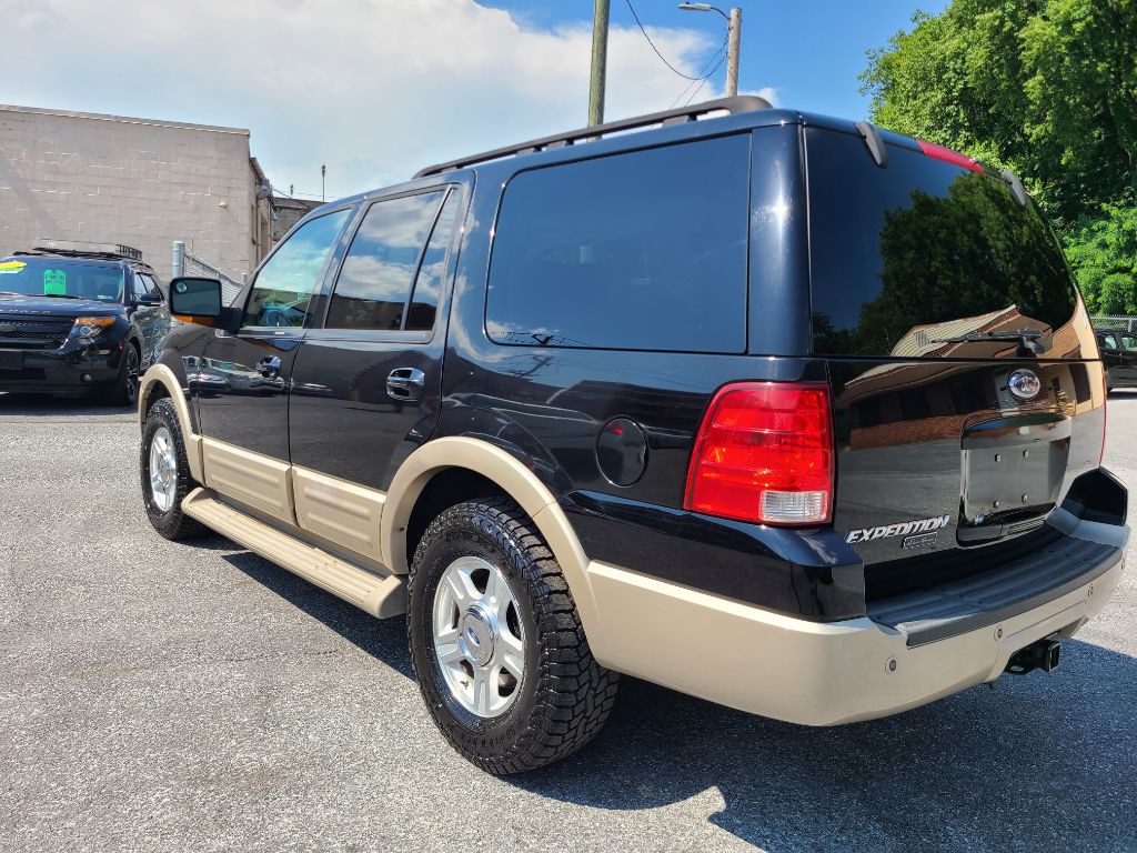 2005 Ford Expedition Image 5