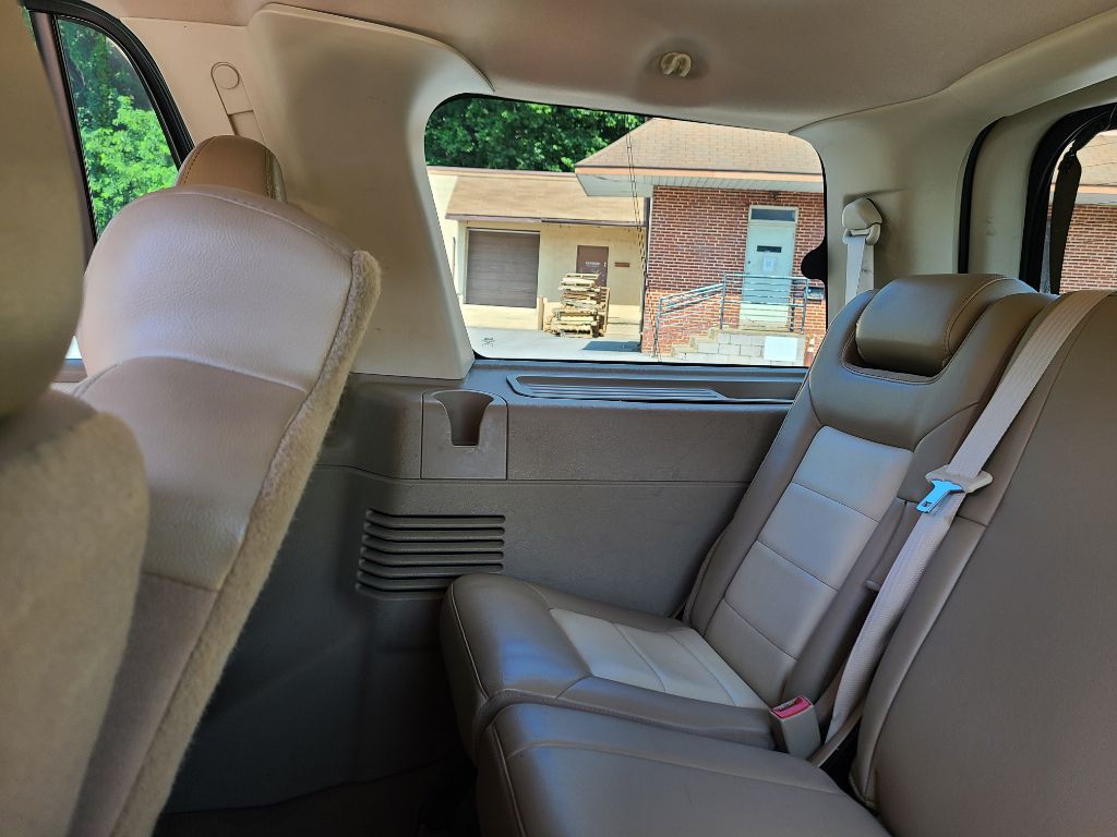 2005 Ford Expedition Image 14