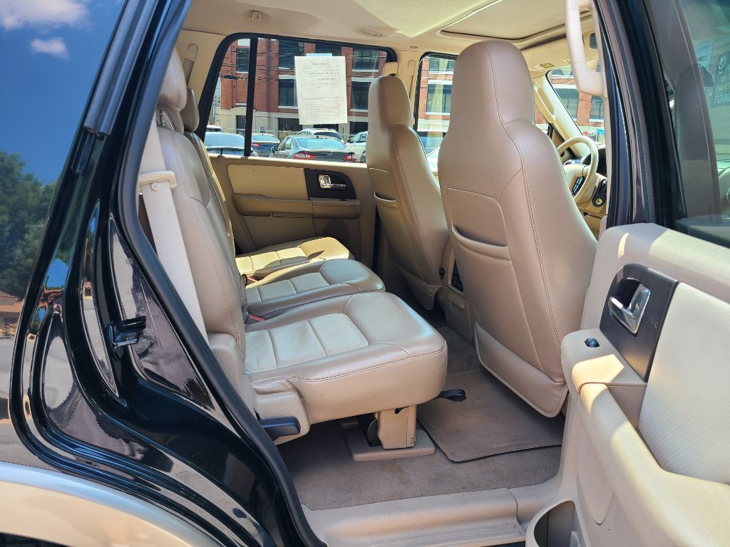 2005 Ford Expedition Image 16