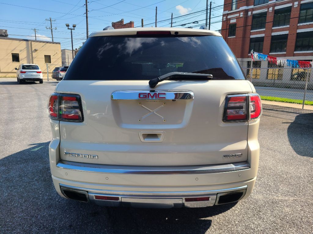 2015 GMC Acadia Image 4