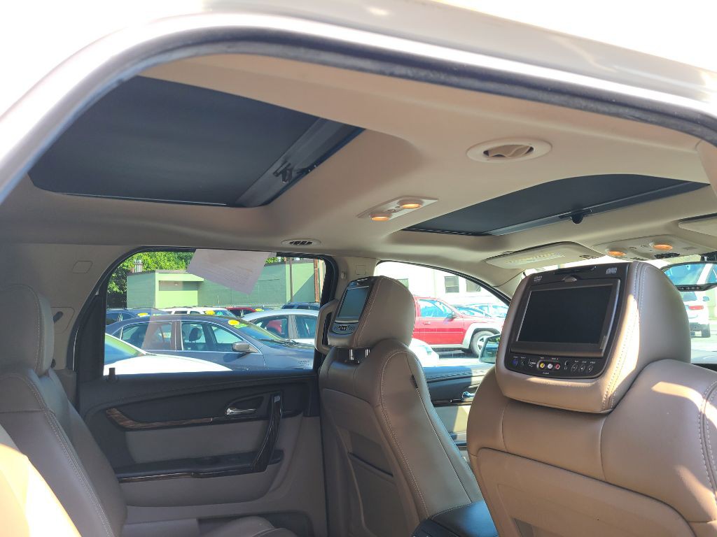 2015 GMC Acadia Image 12