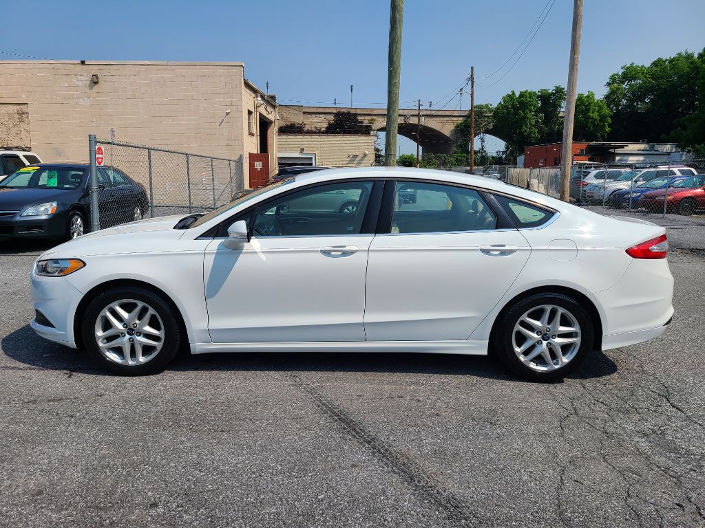 2014 Ford Fusion Image 2