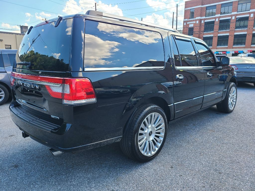 2016 Lincoln Navigator Image 5