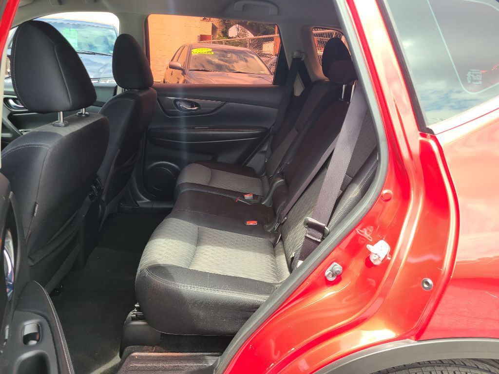 2017 Nissan Rogue Image 11