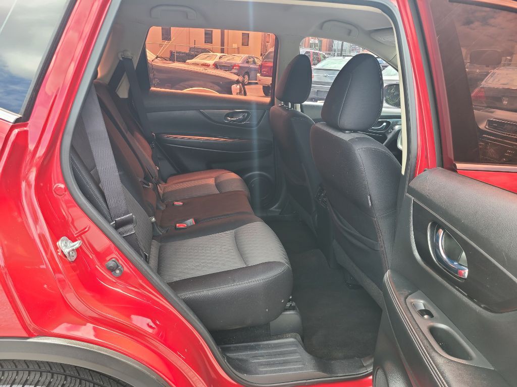 2017 Nissan Rogue Image 12