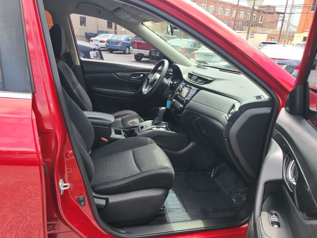 2017 Nissan Rogue Image 13