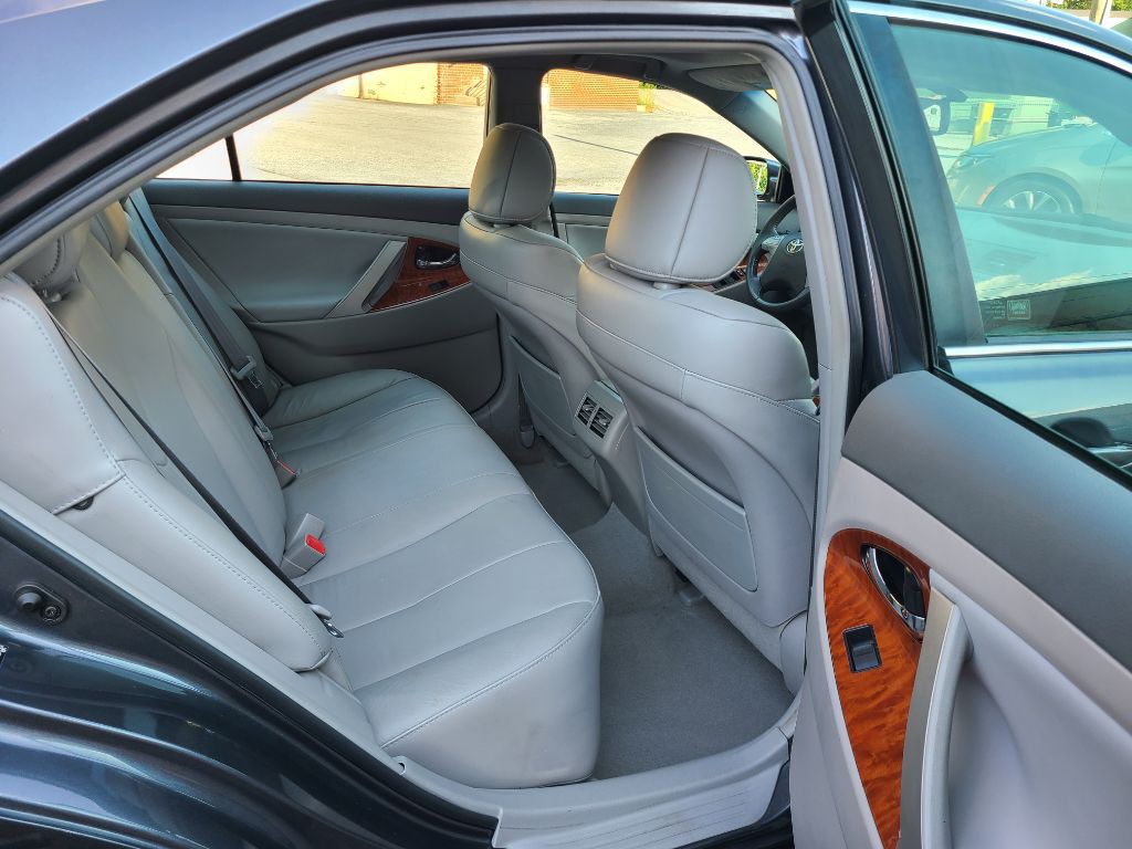 2009 Toyota Camry Image 9