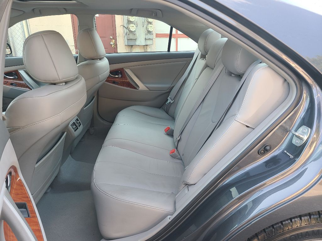 2009 Toyota Camry Image 10