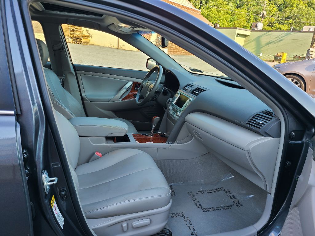 2009 Toyota Camry Image 14