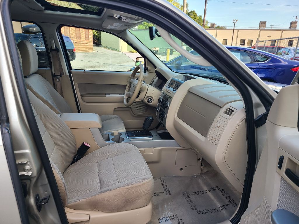 2011 Ford Escape Image 9