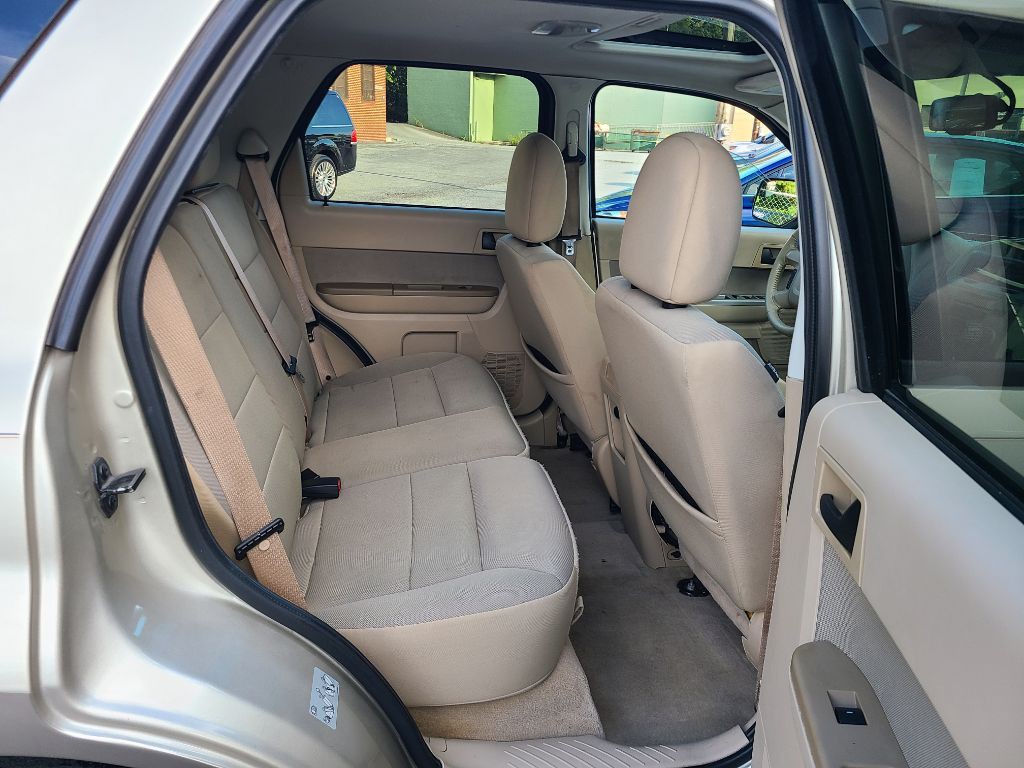 2011 Ford Escape Image 12