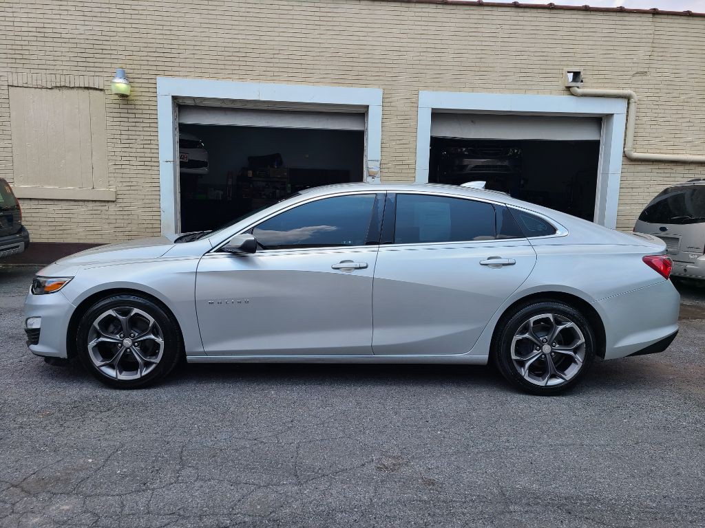 2020 Chevrolet Malibu Image 2