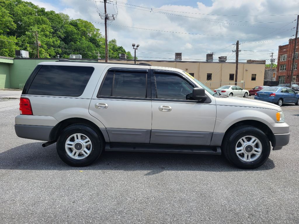2003 Ford Expedition Image 6