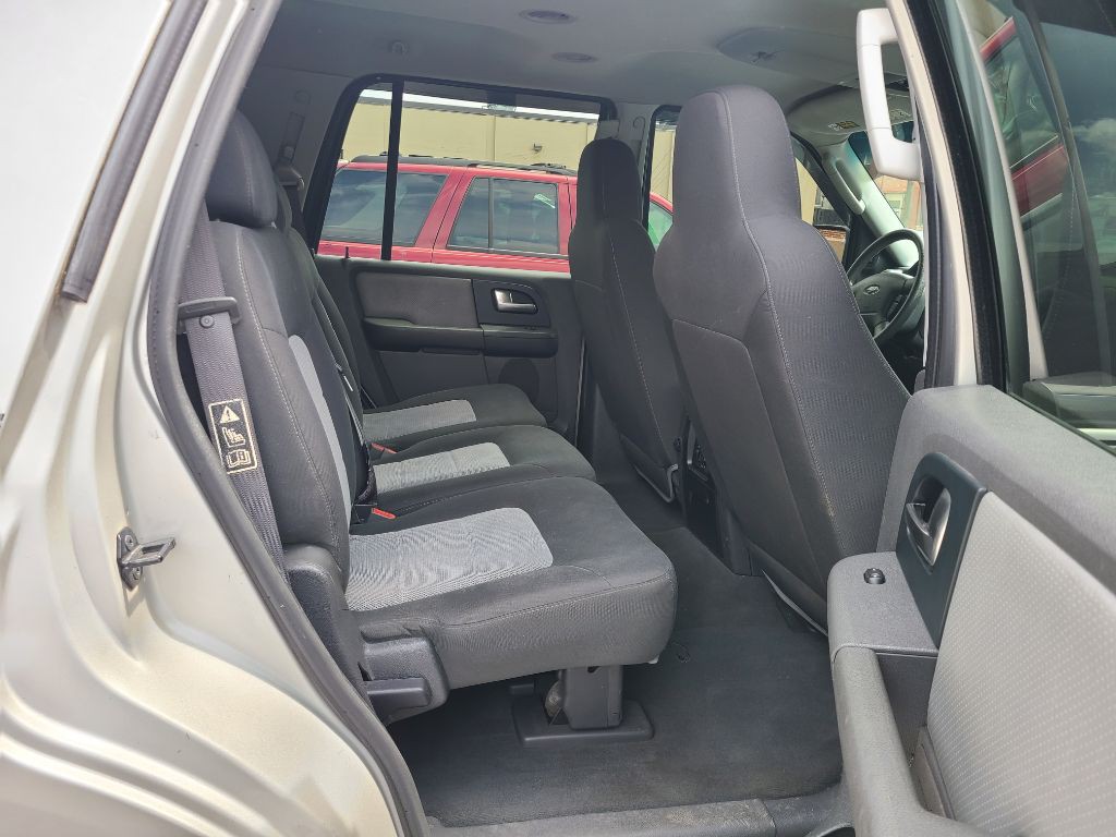 2003 Ford Expedition Image 14