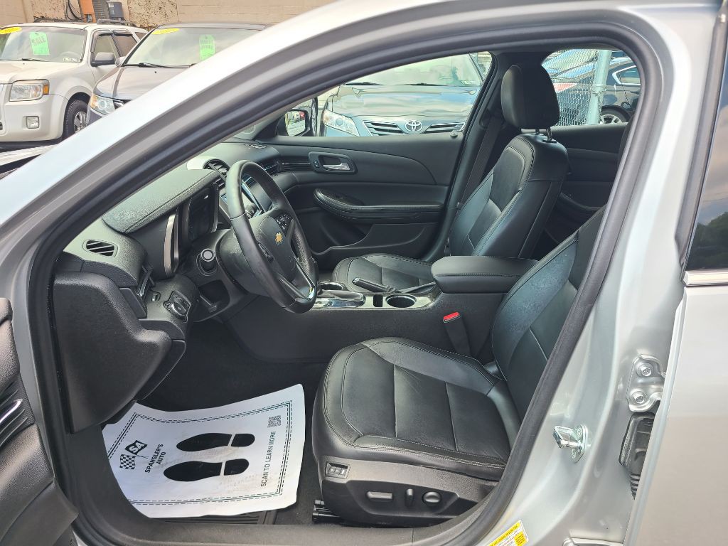 2015 Chevrolet Malibu Image 13
