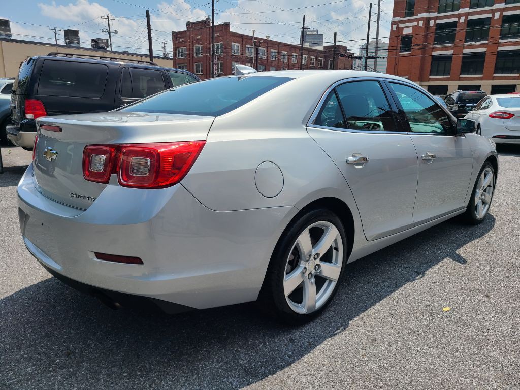 2015 Chevrolet Malibu Image 5