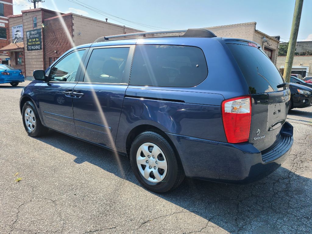2008 Kia Sedona Image 3