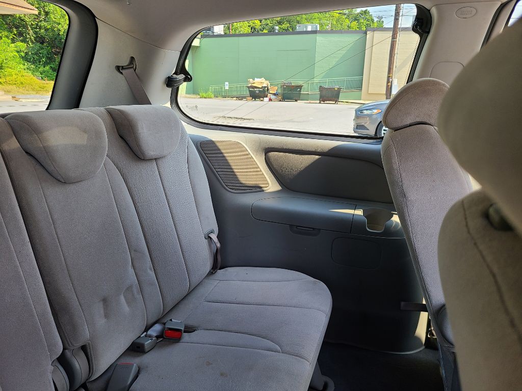 2008 Kia Sedona Image 11