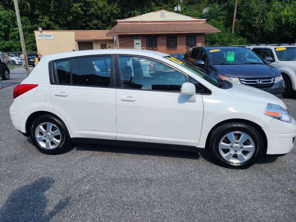 2012 Nissan Versa Image 6
