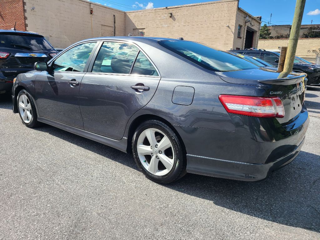 2010 Toyota Camry Image 3