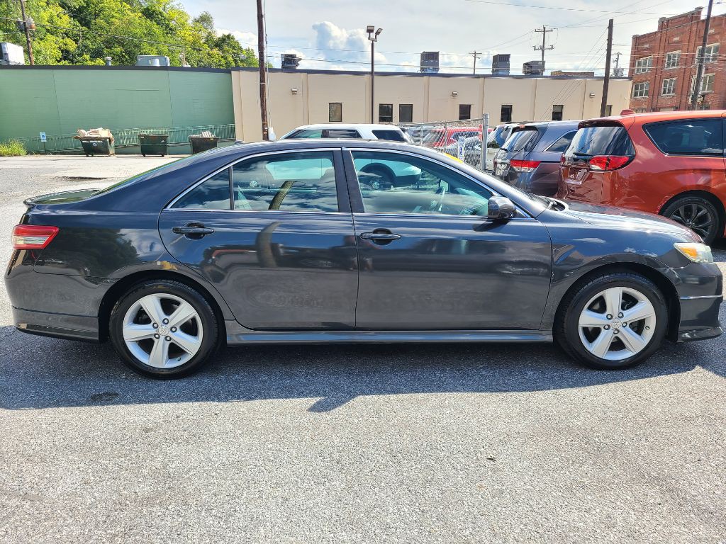 2010 Toyota Camry Image 6