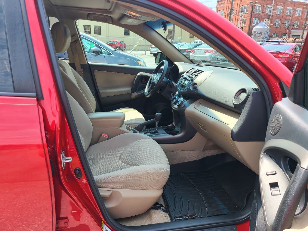 2011 Toyota Rav4 Image 10