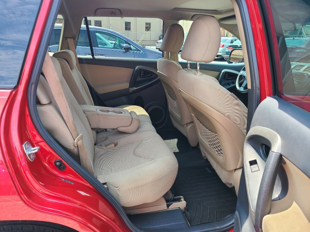 2011 Toyota Rav4 Image 12