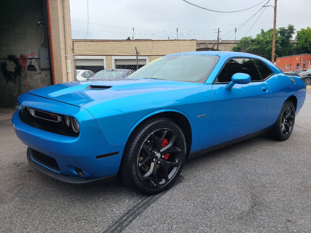 2016 Dodge Challenger Image 1