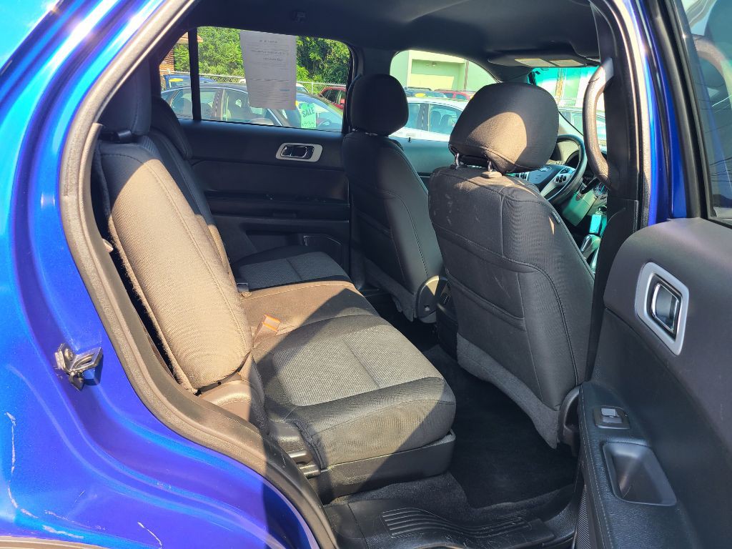 2015 Ford Explorer Image 12