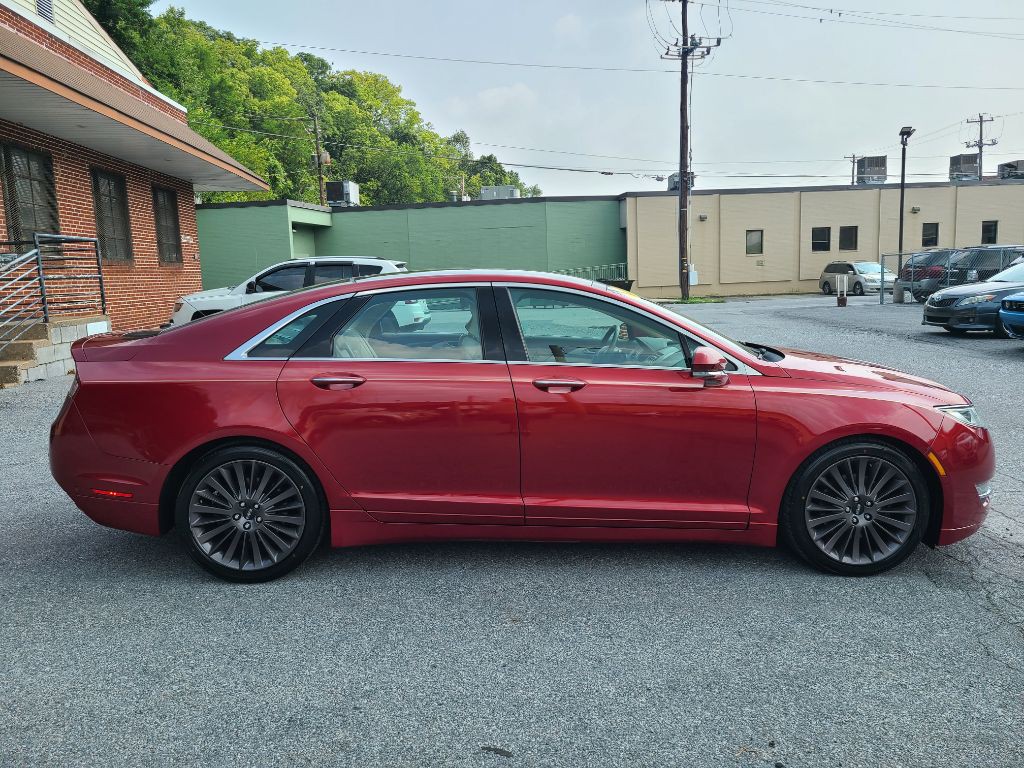 2014 Lincoln MKZ Image 2