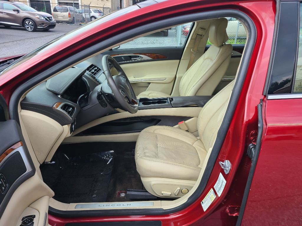 2014 Lincoln MKZ Image 13