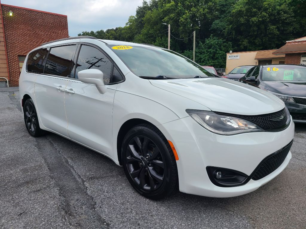 2018 Chrysler Pacifica Image 14