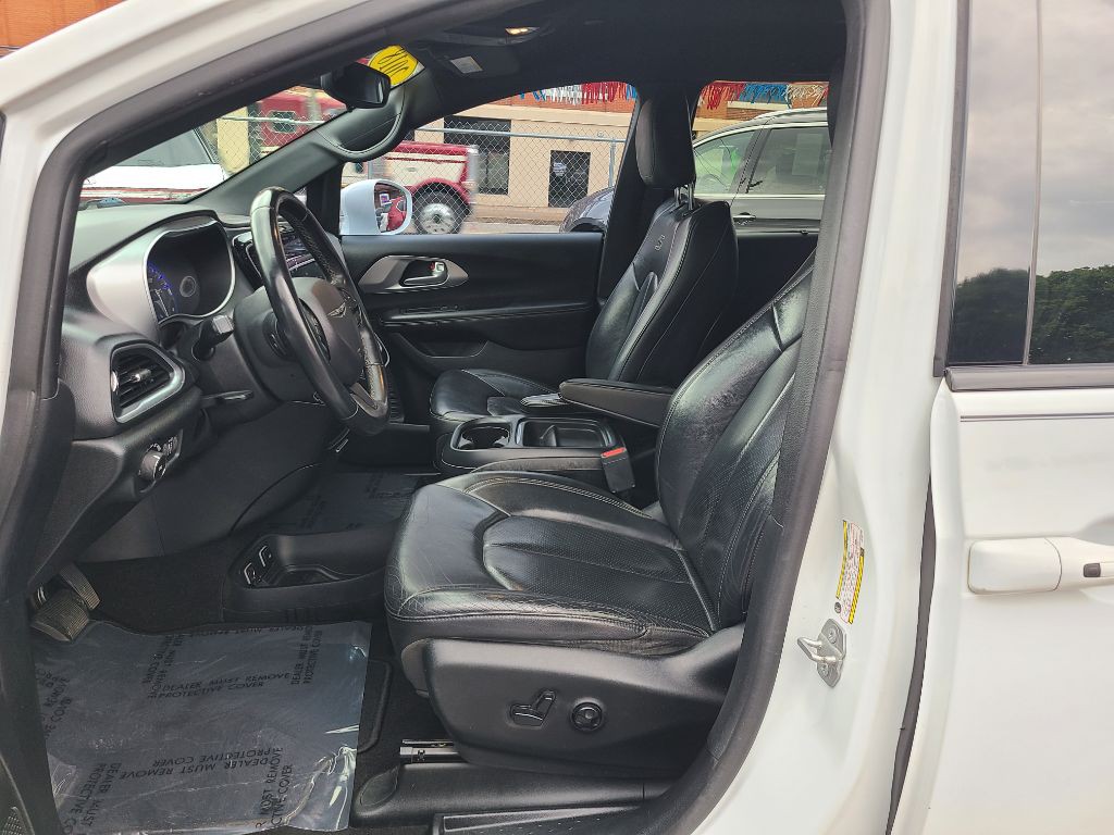 2018 Chrysler Pacifica Image 43
