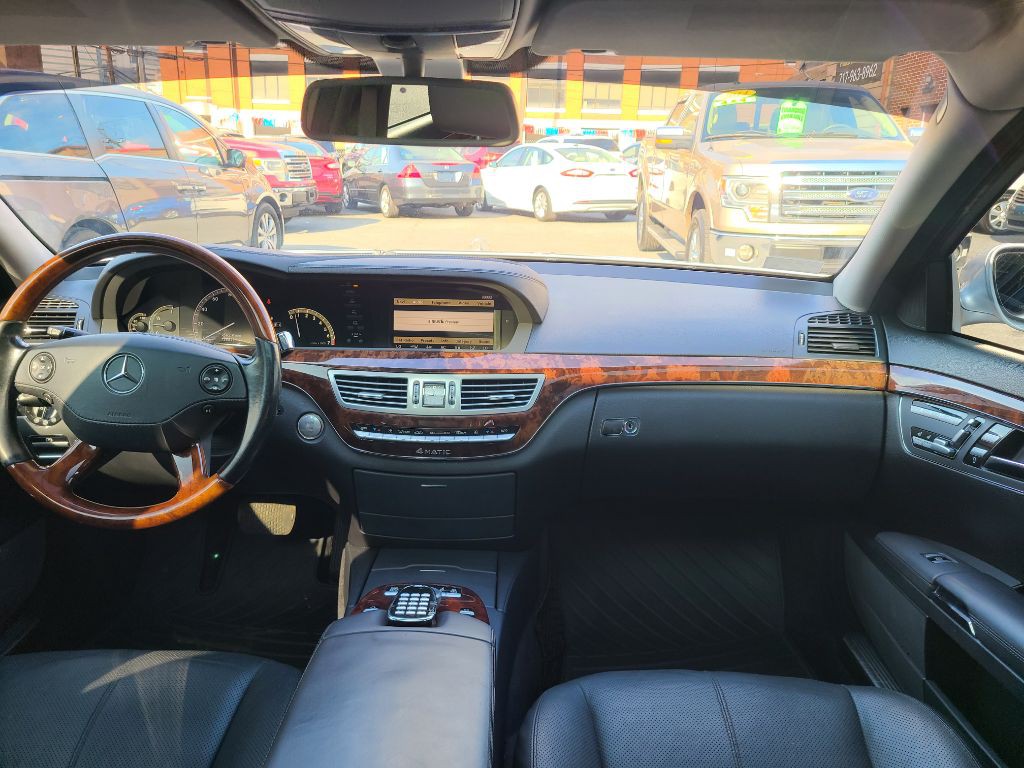 2008 Mercedes-Benz S-Class Image 12