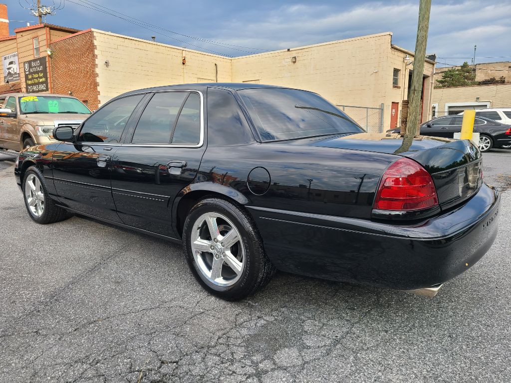 2003 Mercury Marauder Image 4