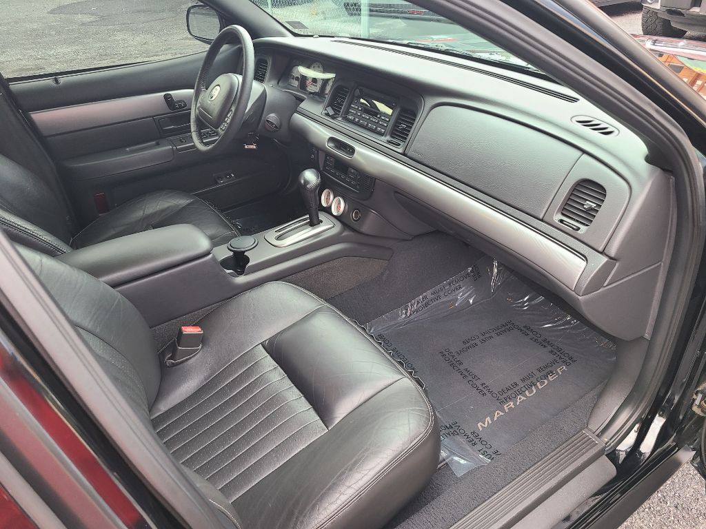 2003 Mercury Marauder Image 23